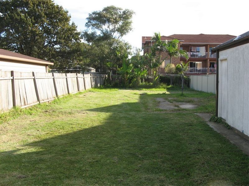 48 THIRD AVE, Campsie NSW 2194