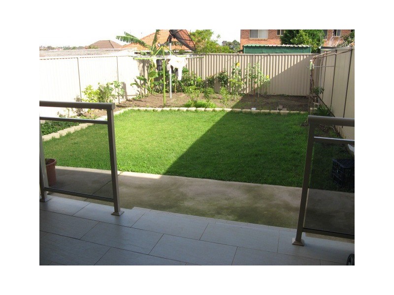 7a WADE ST, Campsie NSW 2194