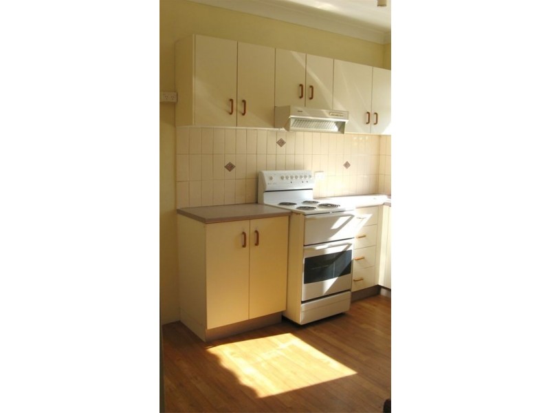 2/73 First ave, Campsie NSW 2194