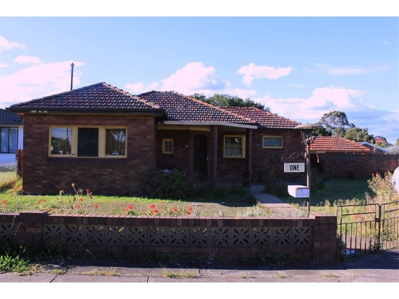 1 Lima Street, Greenacre NSW 2190