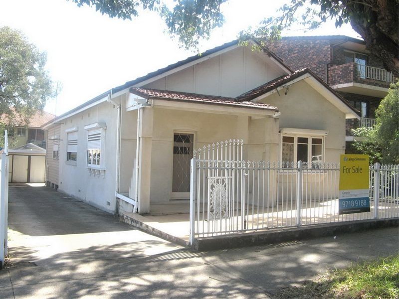 37 Ninth Avenue, Campsie NSW 2194