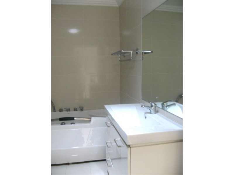 4/85 Second Ave, Campsie NSW 2194