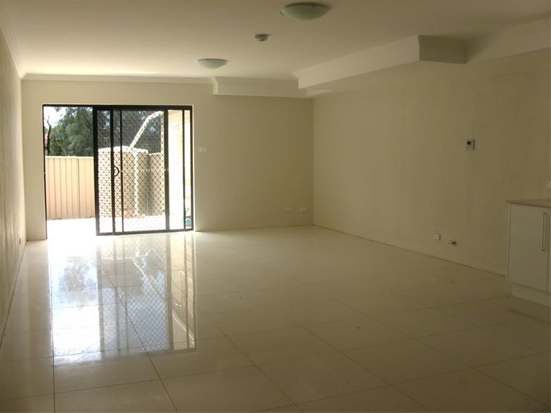 3/85 Second Ave, Campsie NSW 2194