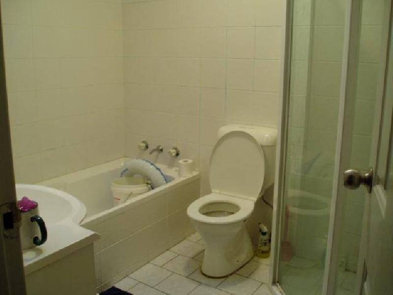 38  Sixth Ave, Campsie NSW 2194