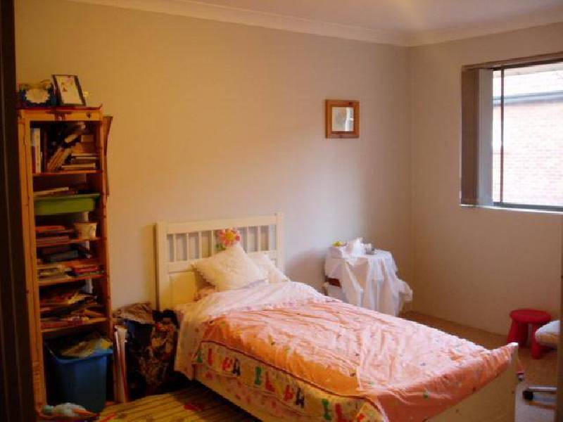 38  Sixth Ave, Campsie NSW 2194