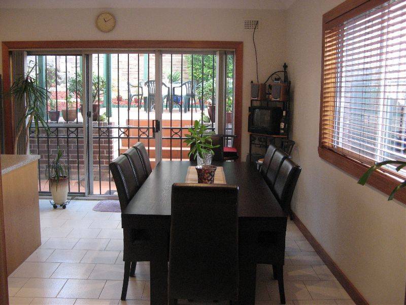 1  Hampden Ave, Marrickville NSW 2204