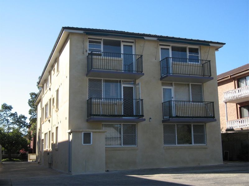 12/6  Fourth Ave, Campsie NSW 2194