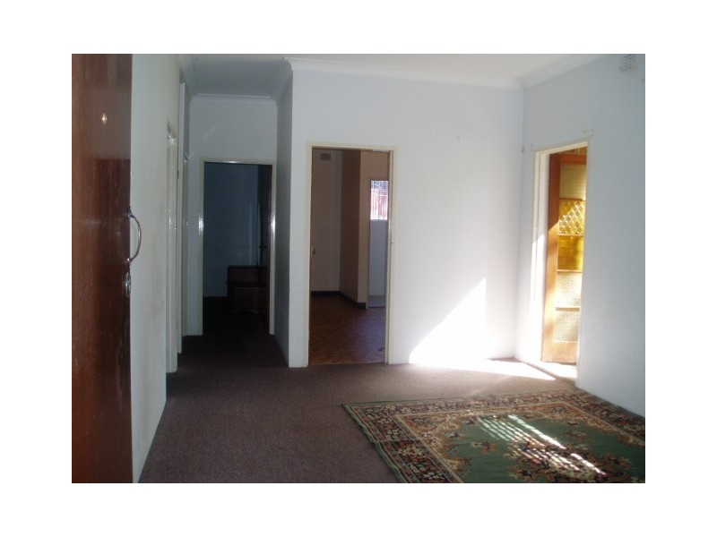 11/30  Third Avenue, Campsie NSW 2194