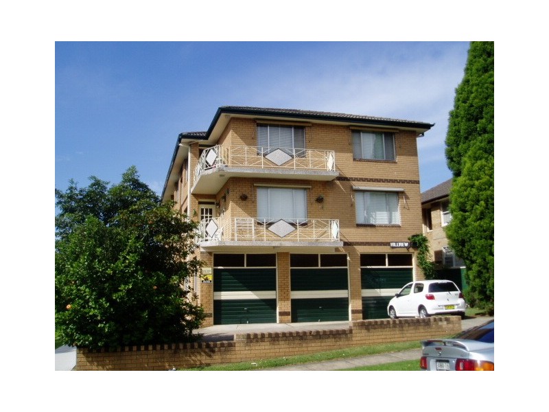 10/2  Hill Street, Campsie NSW 2194