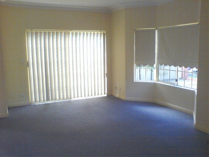 Level 2 29  Fletcher St, Campsie NSW 2194