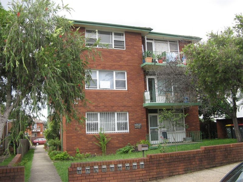 3/24  Evaline Street, Campsie NSW 2194