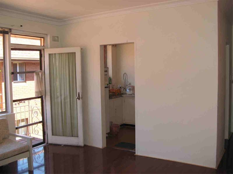 5/7  Fletcher St, Campsie NSW 2194