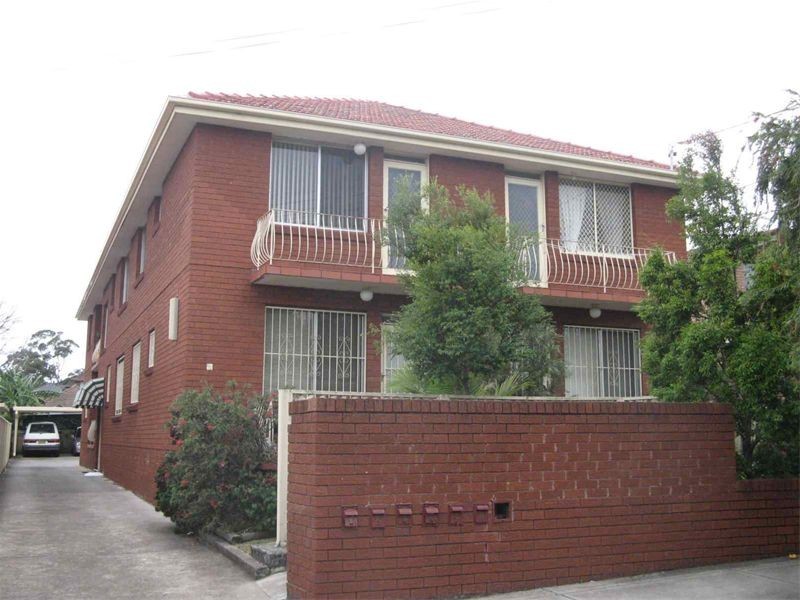 76  Ernest St, Lakemba NSW 2195