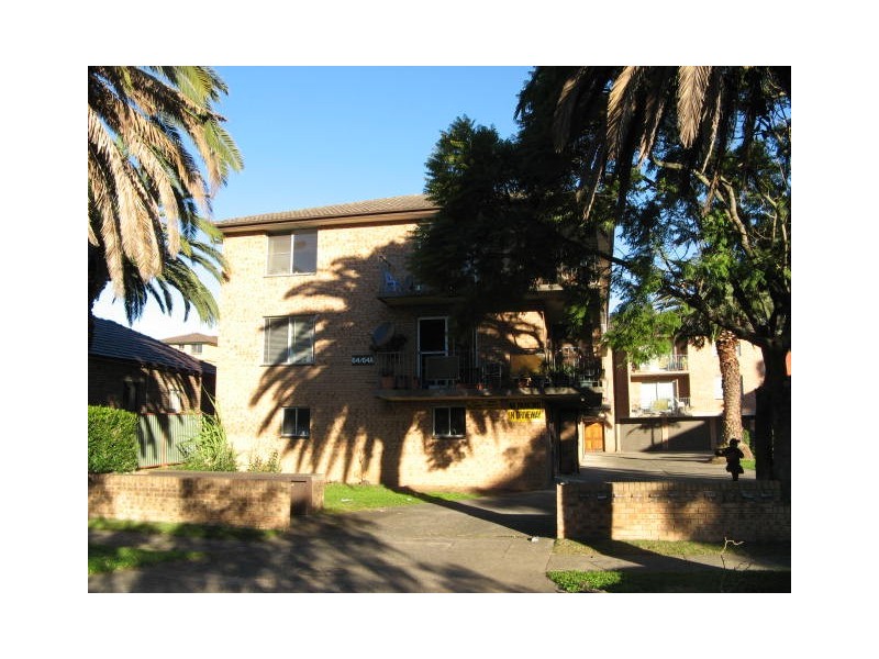 64  Eighth Ave, Campsie NSW 2194