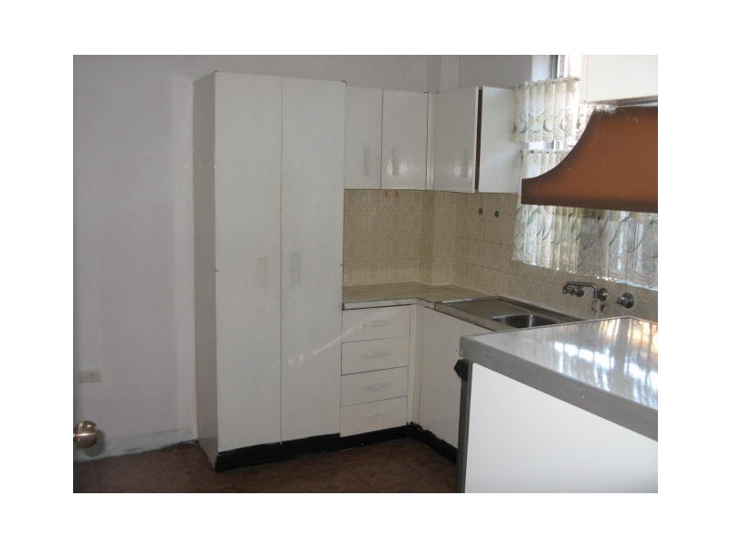 64  Eighth Ave, Campsie NSW 2194