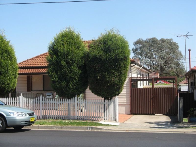 32 Edgar Street, Yagoona NSW 2199