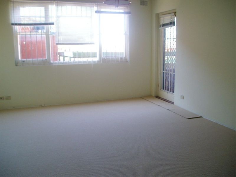 2/24  Hill Street, Campsie NSW 2194