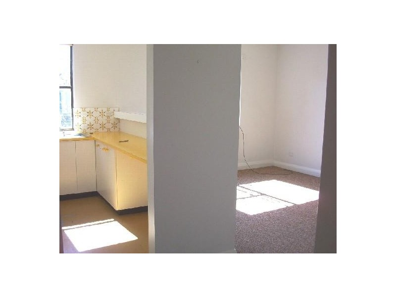 FLAT 2/160 Anzac Parade, Kensington NSW 2033