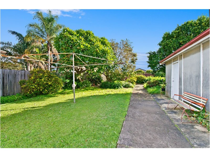 9 Myalora Street, Russell Lea NSW 2046