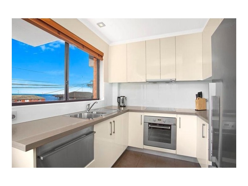 2/18 BONA VISTA AVENUE, Maroubra NSW 2035