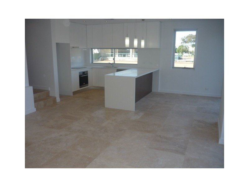 2/6 Eagle Street, Ryde NSW 2112