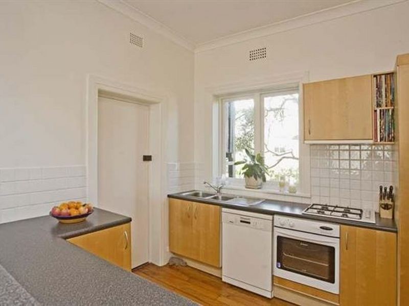5/96a DUDLEY STREET, Coogee NSW 2034