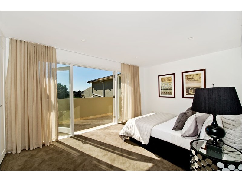 11b Fitzwilliam Road, Vaucluse NSW 2030