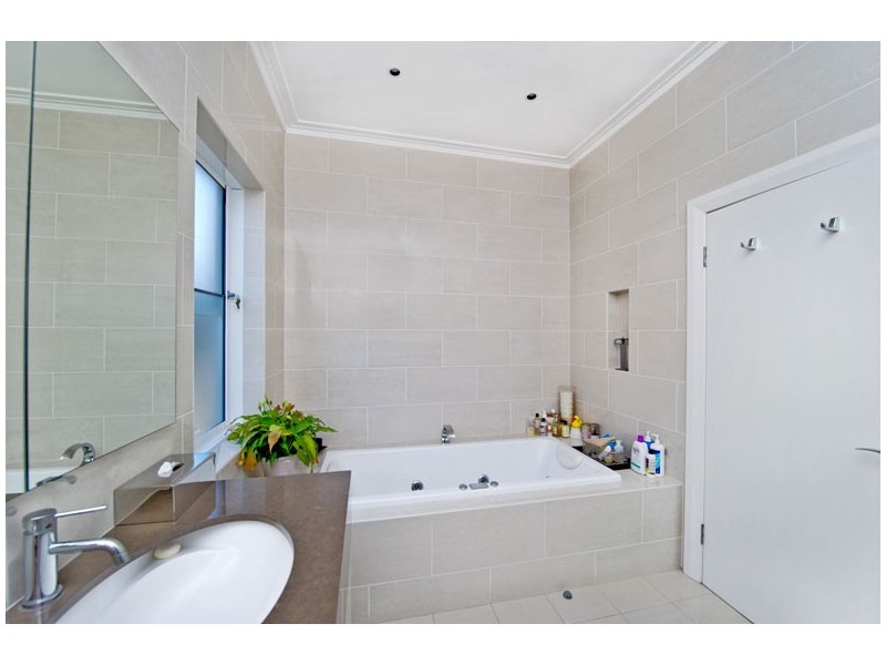 9 EVELYN STREET, South Coogee NSW 2034