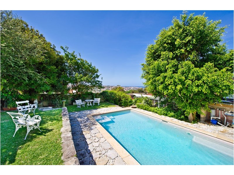 4 Byron Street, Coogee NSW 2034