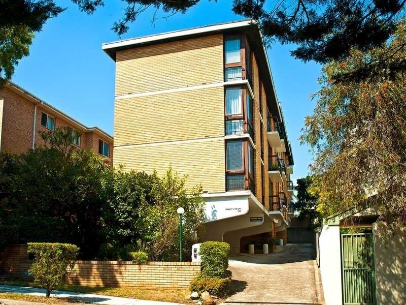 2/19 ROSCOE STREET, Bondi Beach NSW 2026