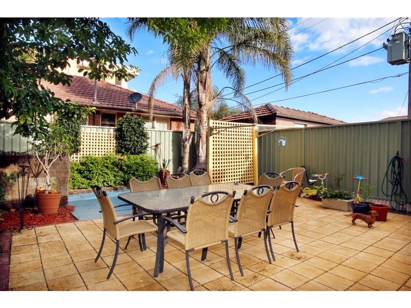 15 Edgbaston Road, Beverly Hills NSW 2209