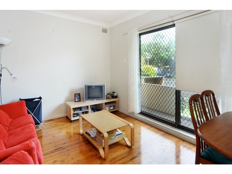 2/33 Duke Street, Campsie NSW 2194