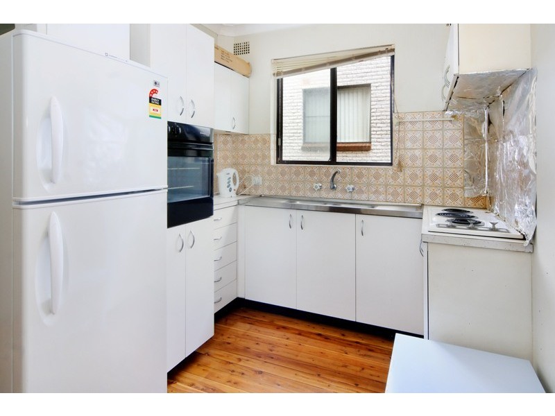 2/33 Duke Street, Campsie NSW 2194