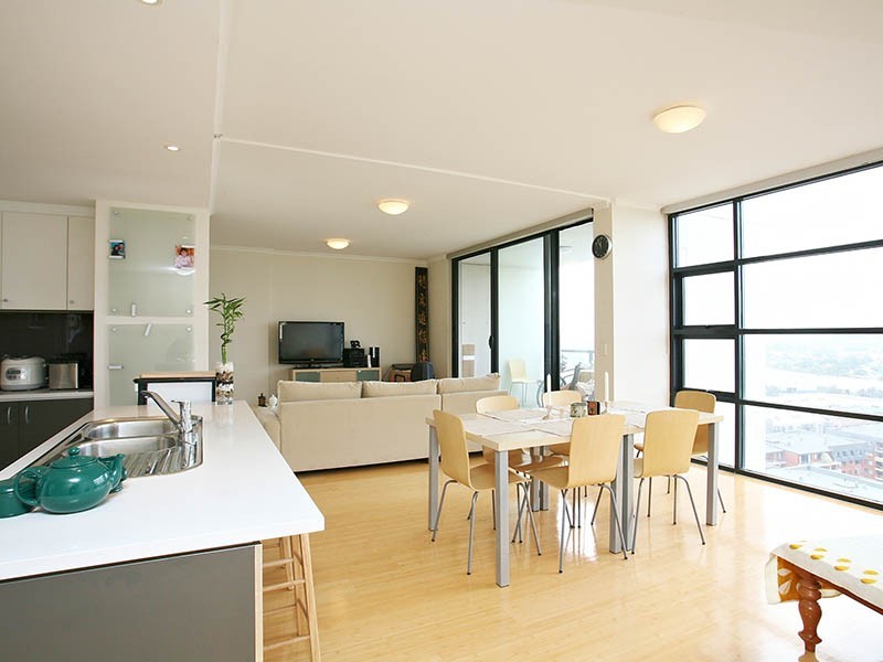 1603/221-229 Sydney Park Road, Erskineville NSW 2043