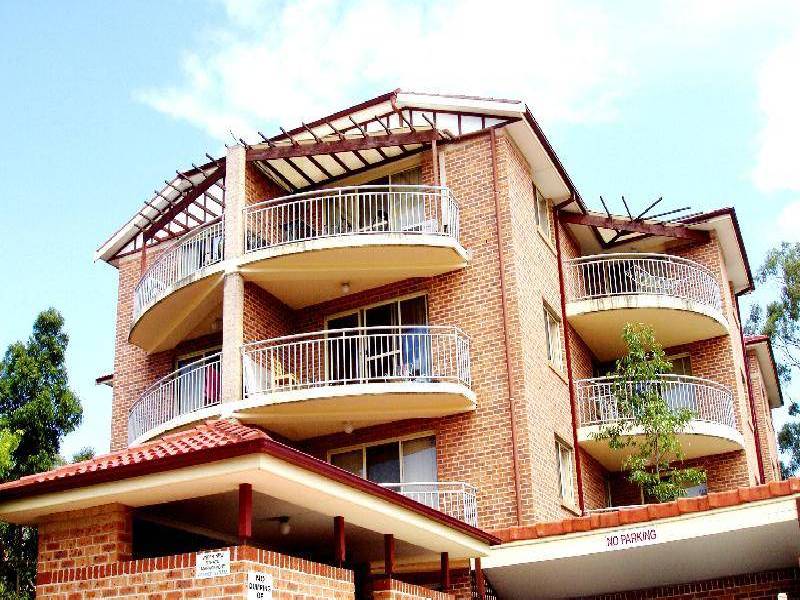 10/8   Fourth Avenue, Blacktown NSW 2148