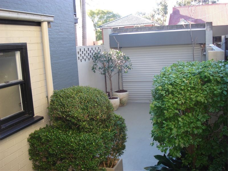 9  John Street, Erskineville NSW 2043