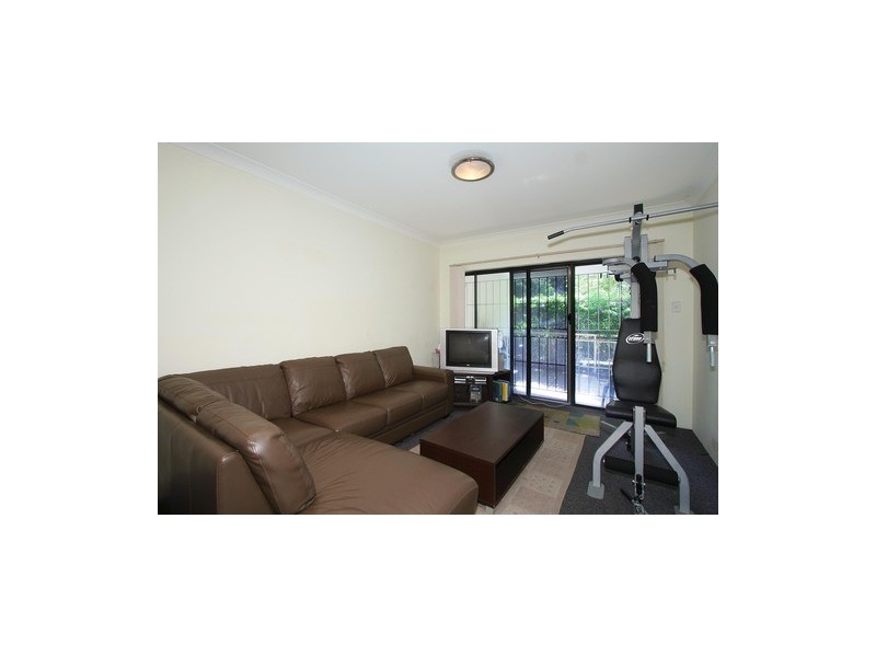 2/13  Gibbons Street, Redfern NSW 2016