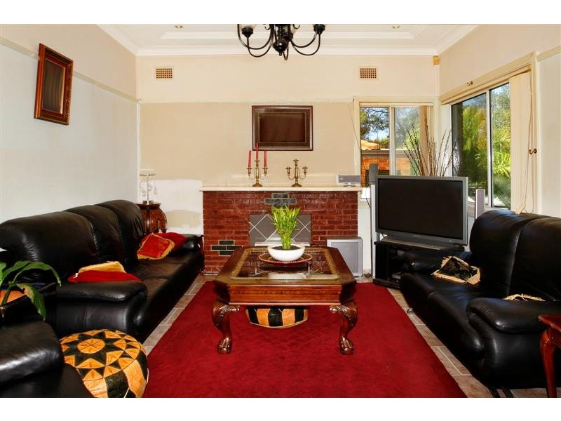 4  Buckland Street, Greenacre NSW 2190