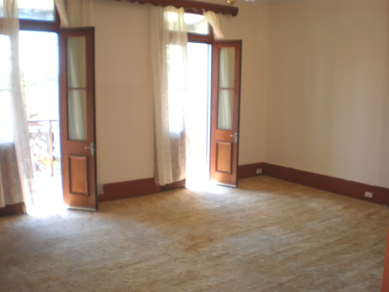 2/27 Wemyss Street, Enmore NSW 2042