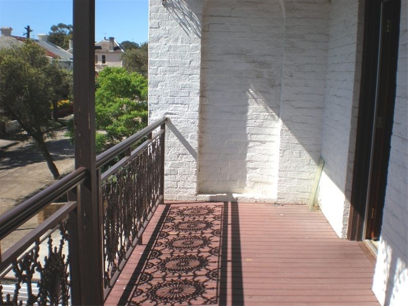 2/27 Wemyss Street, Enmore NSW 2042