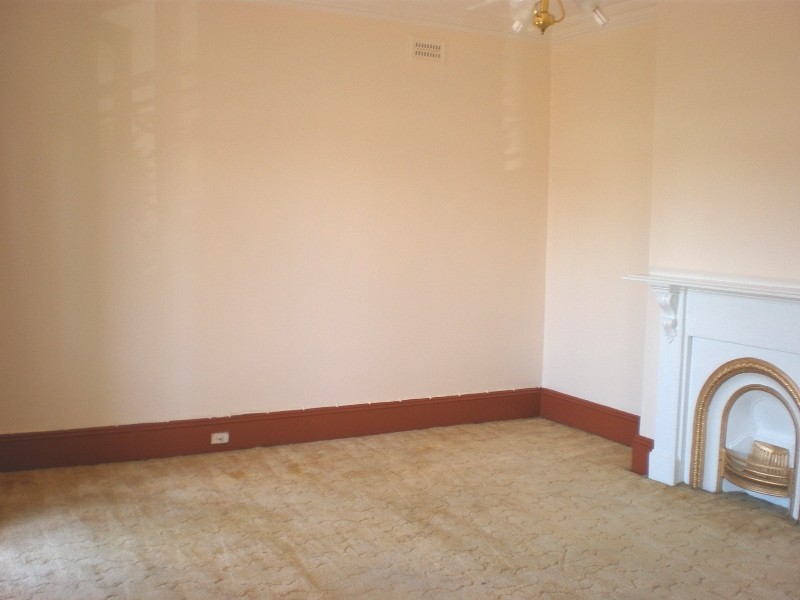 2/27 Wemyss Street, Enmore NSW 2042