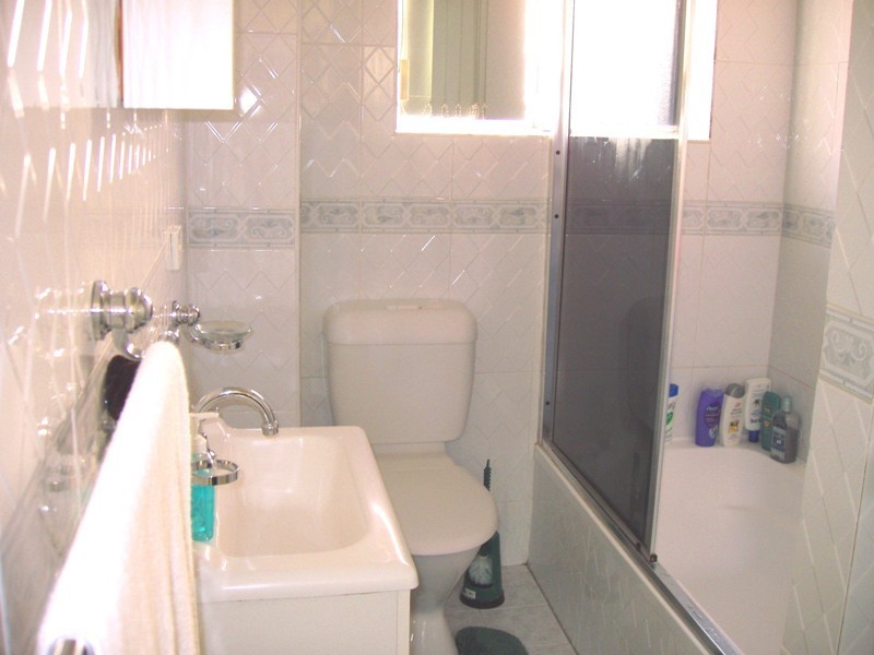 8/114 Rossmore Ave, Punchbowl NSW 2196