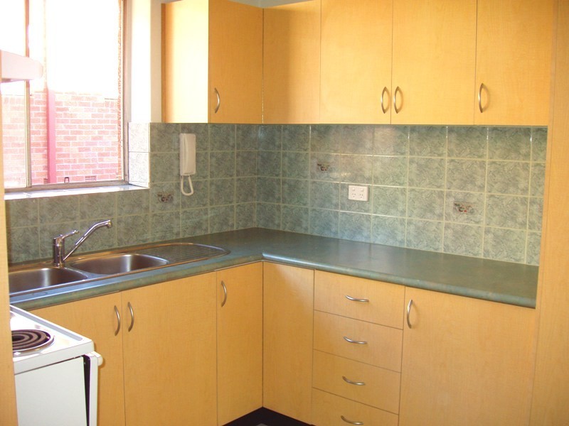 8/114 Rossmore Ave, Punchbowl NSW 2196