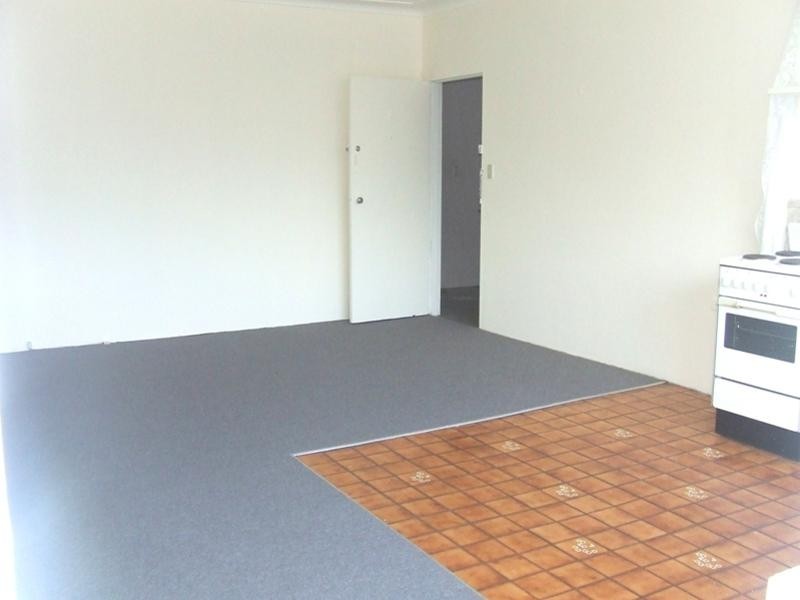 6/1  Council Street, Marrickville NSW 2204