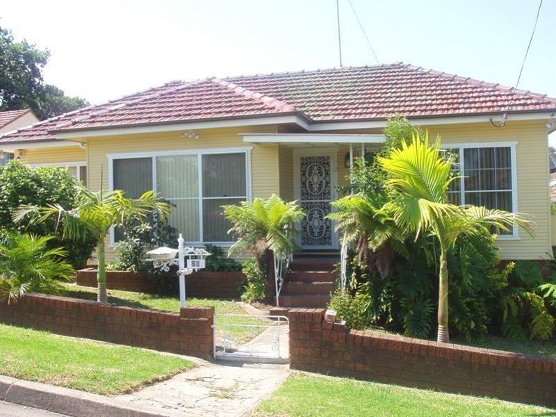 26  Glenore Road, Canterbury NSW 2193