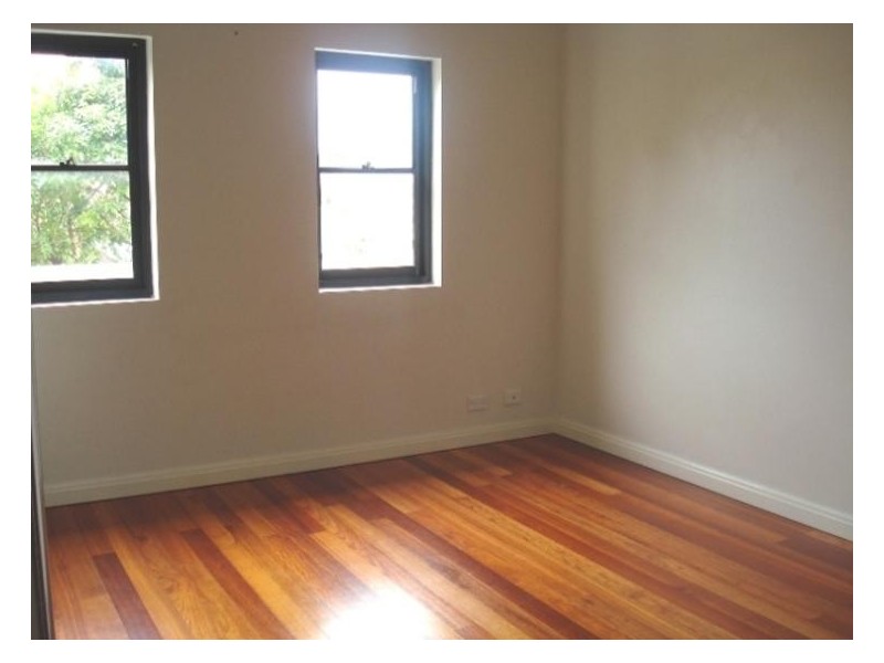 10a  Alfred Street, St Peters NSW 2044
