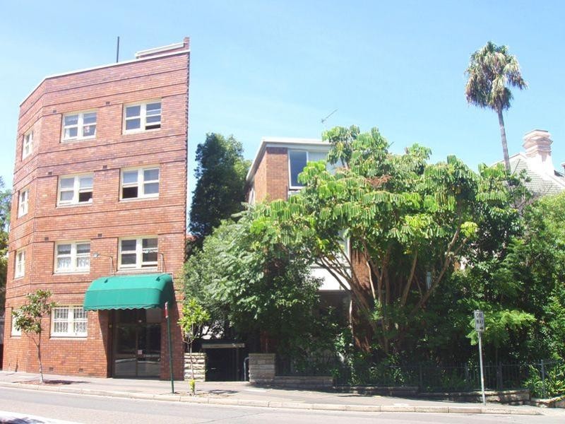 Garage/4  Barnclueth Square, Elizabeth Bay NSW 2011