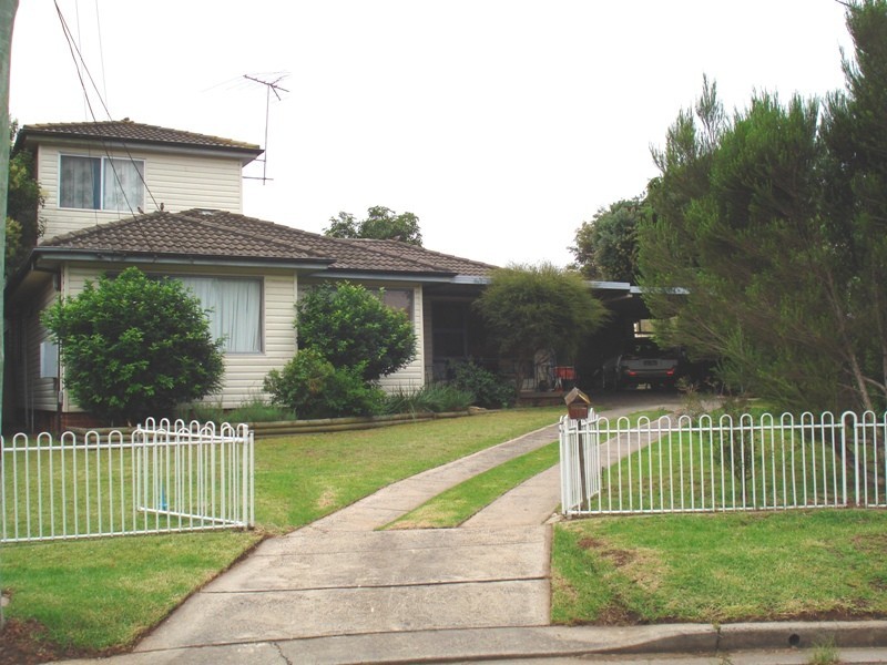 18 Hitter Avenue, Casula NSW 2170