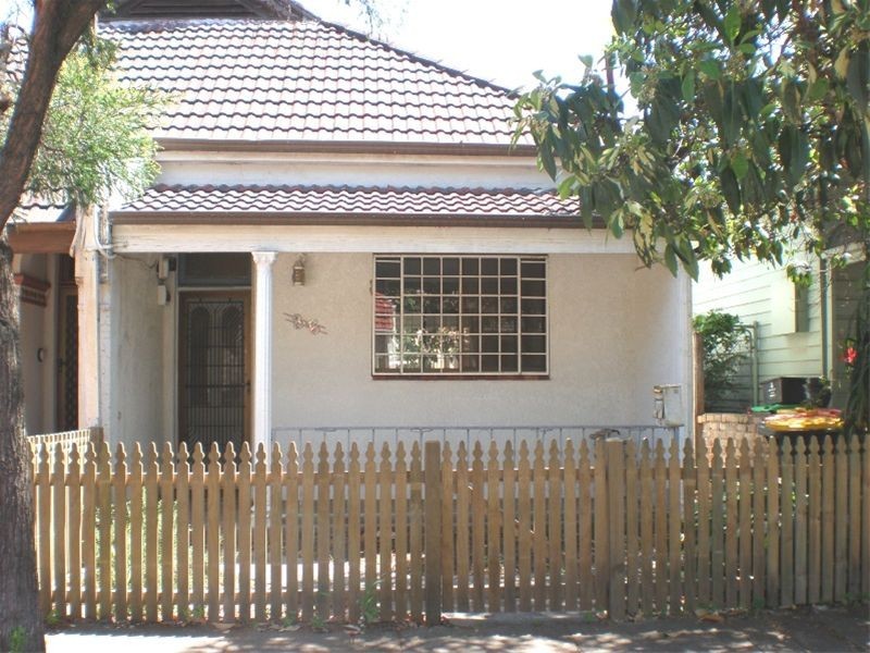 86  Silver Street, St Peters NSW 2044