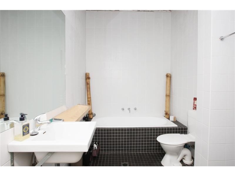 7 Applebee Street, St Peters NSW 2044